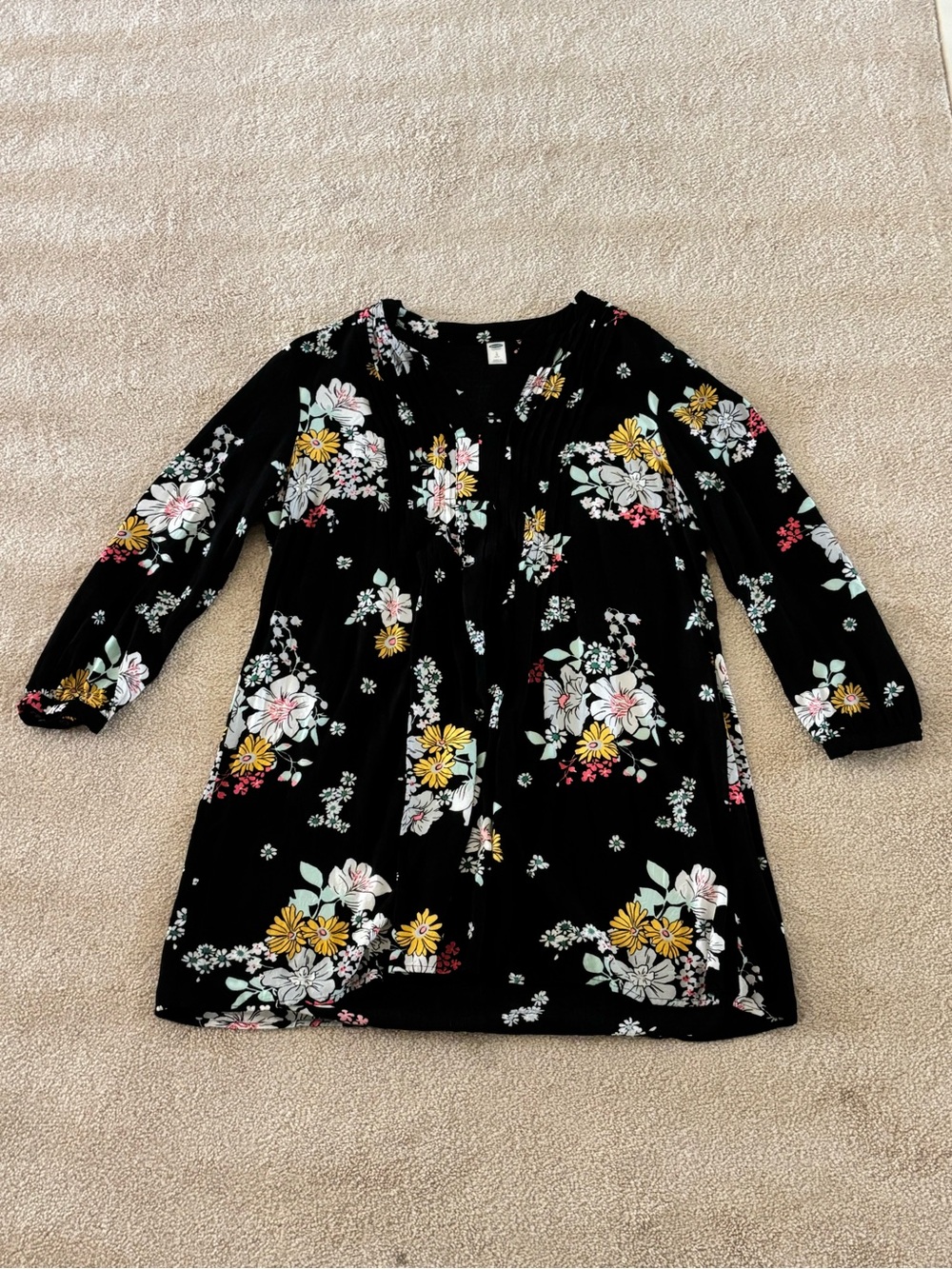 Old Navy Black Floral Long-Sleeve Dress